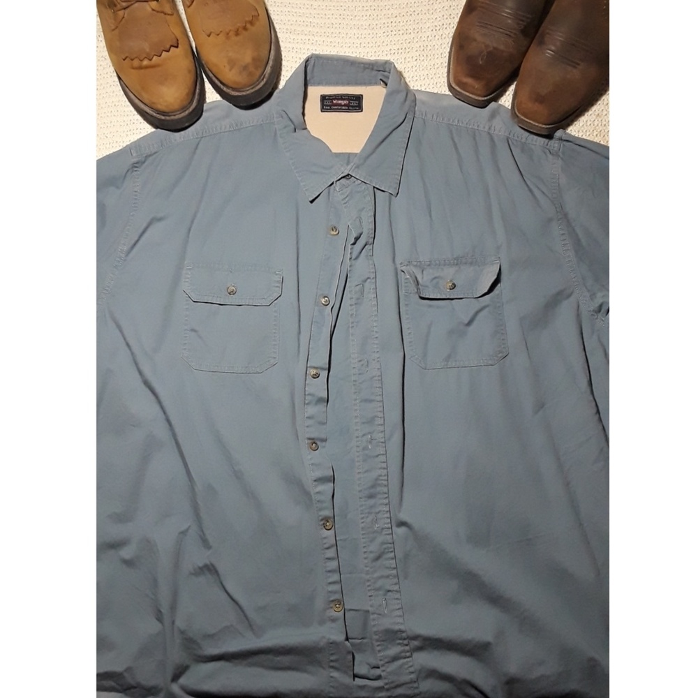 NWOT Wrangler Button Up